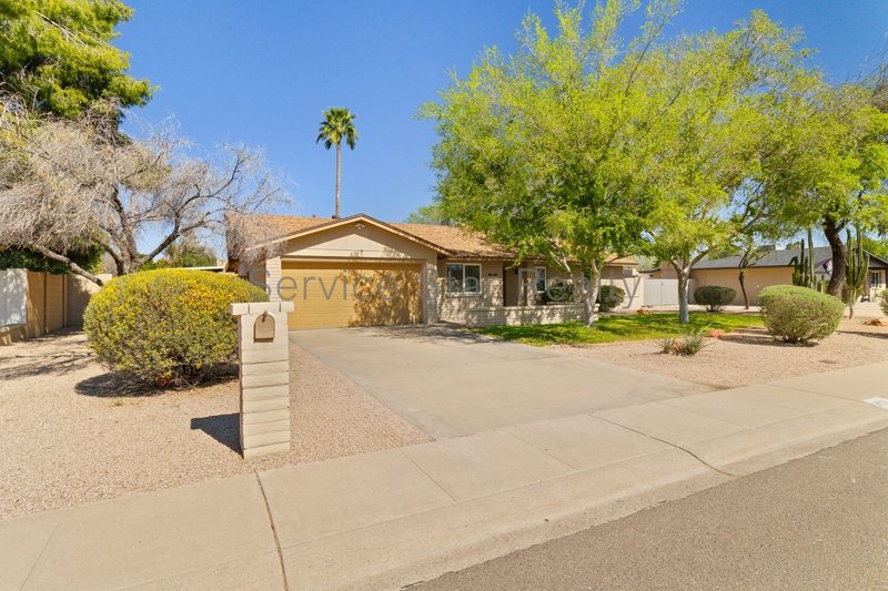 3BR/1.75BA in Scottsdale! property image