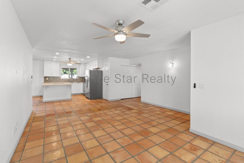 3BR/1.75BA in Scottsdale! property image