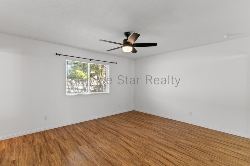 3BR/1.75BA in Scottsdale! property image