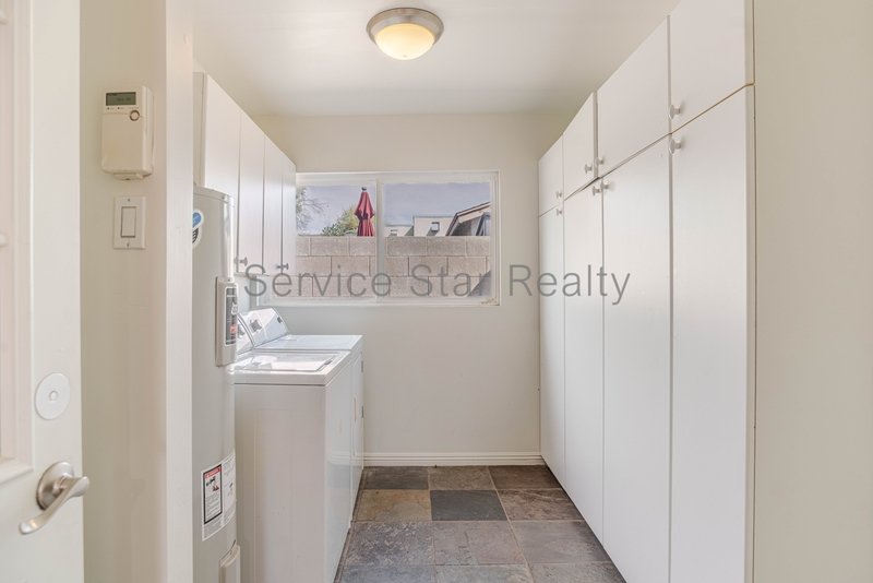 Charming 3bedroom 2 bath home property image