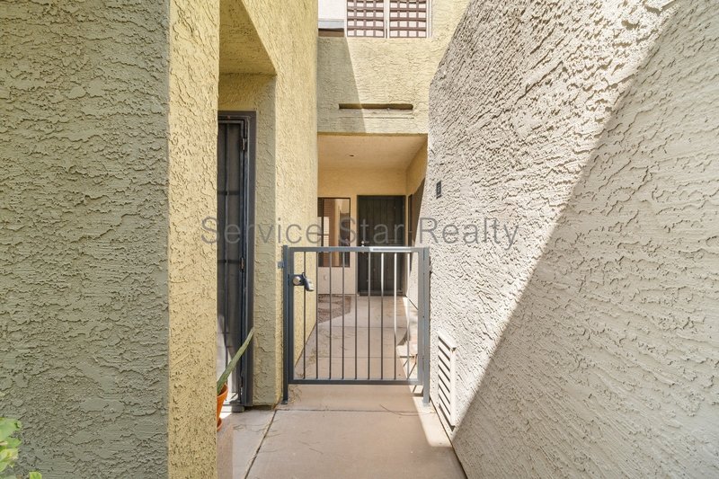 Beautifully Updated 1st floor Condo in Morningside Estates property image