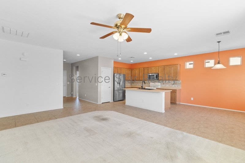 Lovely 2 Bedroom, 2 Bath Home property image