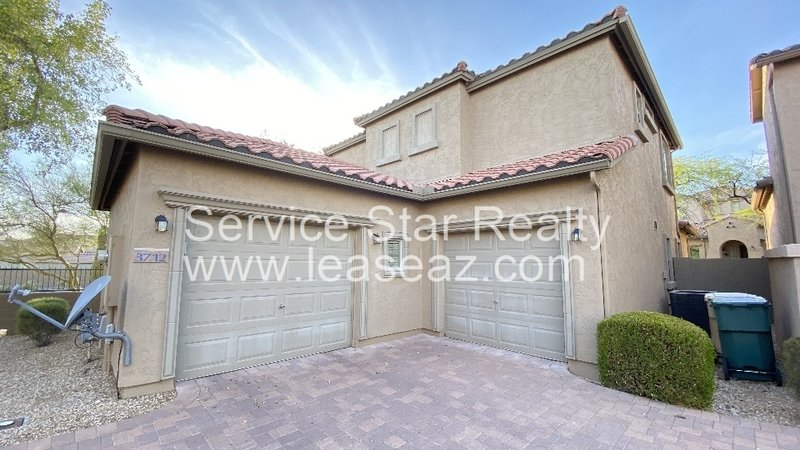 Remodeled 3 Bedroom + Den /  2 WEEKS FREE Rent! property image