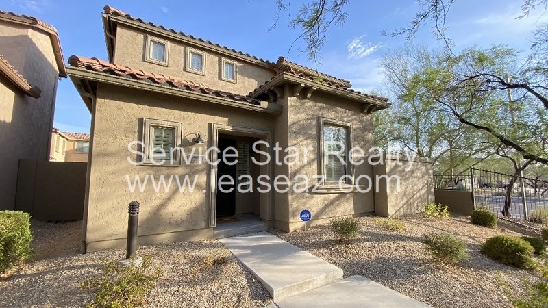 Remodeled 3 Bedroom + Den /  2 WEEKS FREE Rent! property image