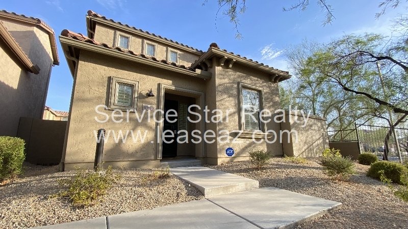 Remodeled 3 Bedroom + Den /  2 WEEKS FREE Rent! property image