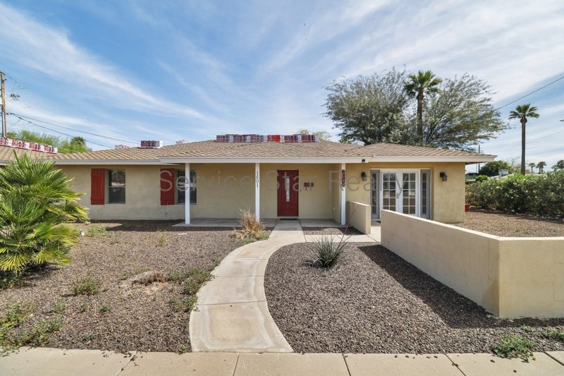 3 Bedroom + 2 Bathroom near Downtown Phoenix property image