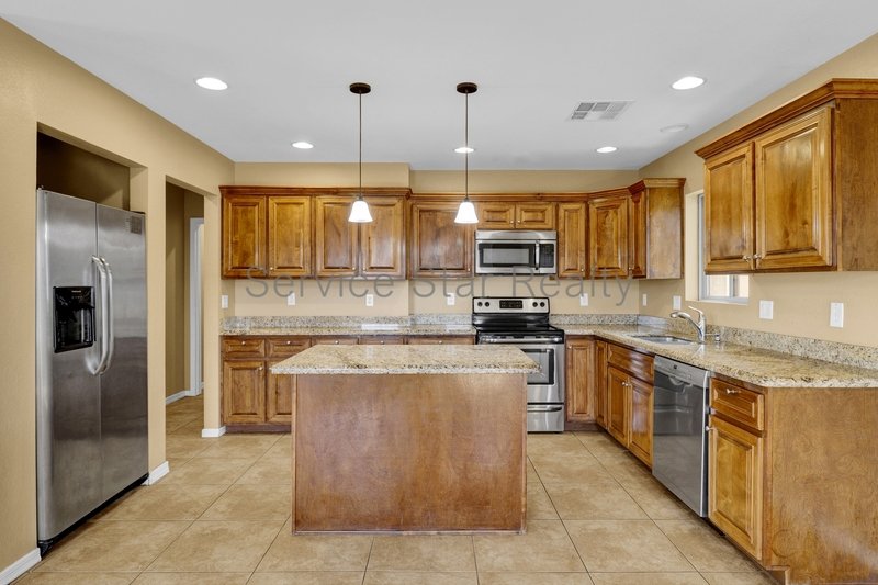 3 Bedroom + 2 Bathroom near Downtown Phoenix property image