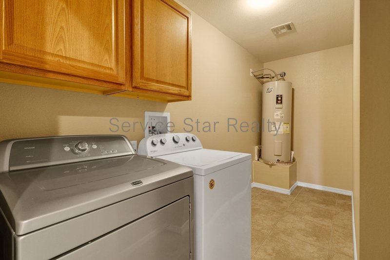 3 Bedroom + 2 Bathroom near Downtown Phoenix property image