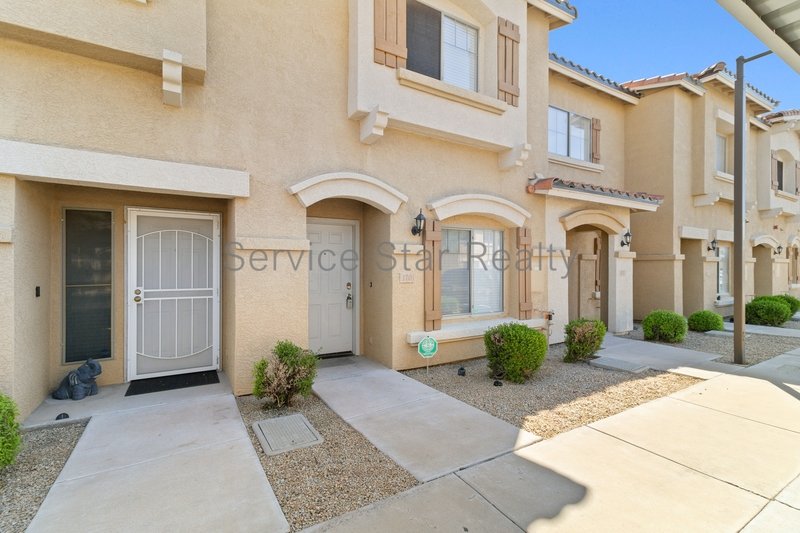 **MOVE IN SPECIAL -- 2 WEEKS FREE RENT!!** property image