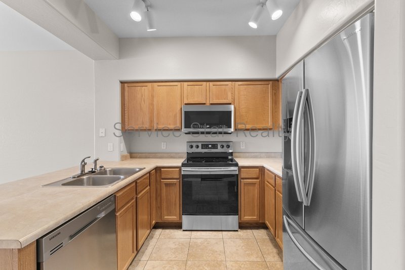 **MOVE IN SPECIAL -- 2 WEEKS FREE RENT!!** property image