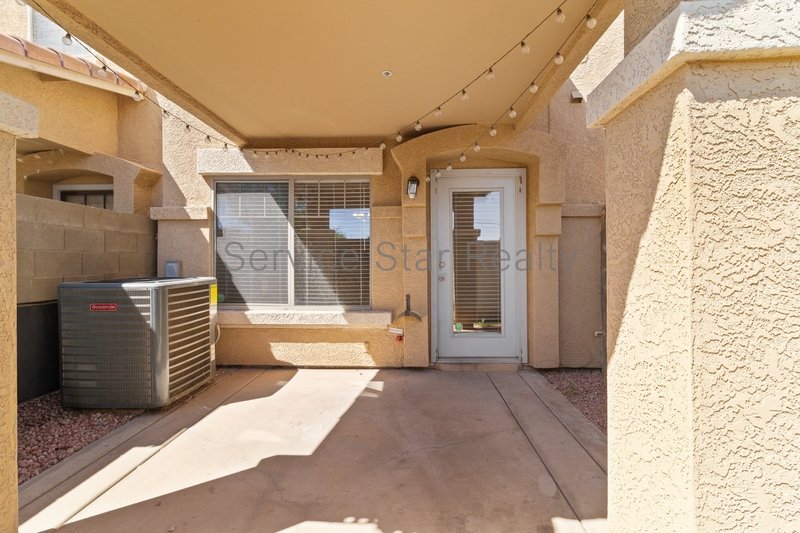 **MOVE IN SPECIAL -- 2 WEEKS FREE RENT!!** property image