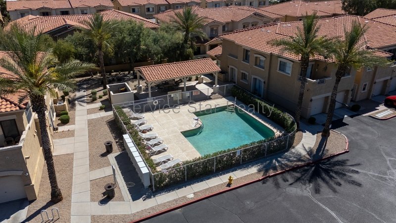 **MOVE IN SPECIAL -- 2 WEEKS FREE RENT!!** property image