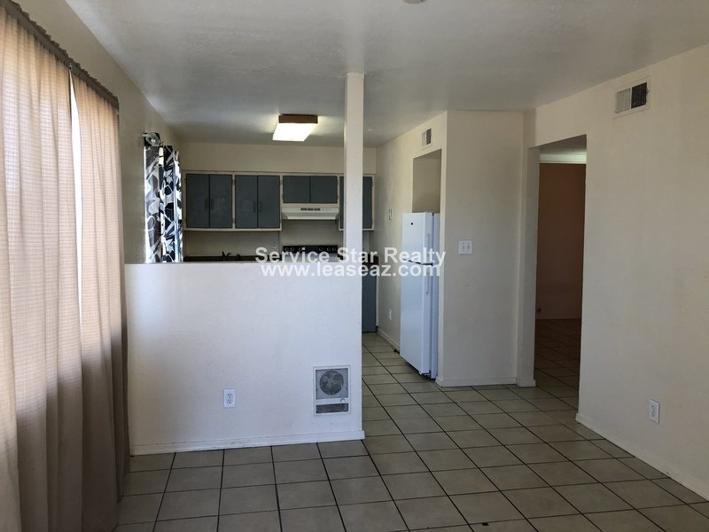 First floor Apt in Convenient Baseline Corridor Location property image