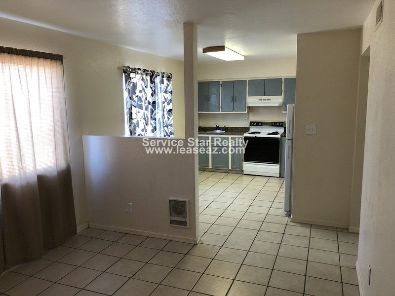 First floor Apt in Convenient Baseline Corridor Location property image