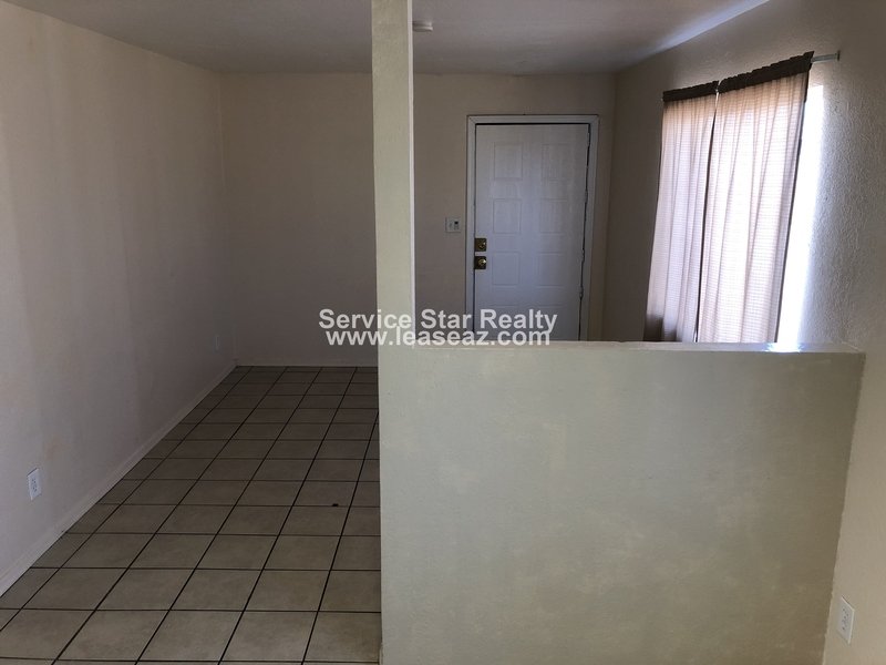 First floor Apt in Convenient Baseline Corridor Location property image