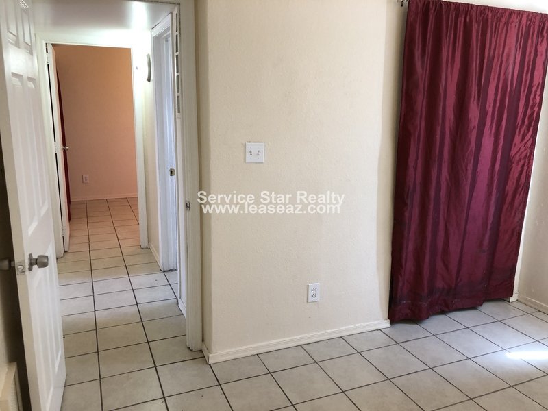 First floor Apt in Convenient Baseline Corridor Location property image