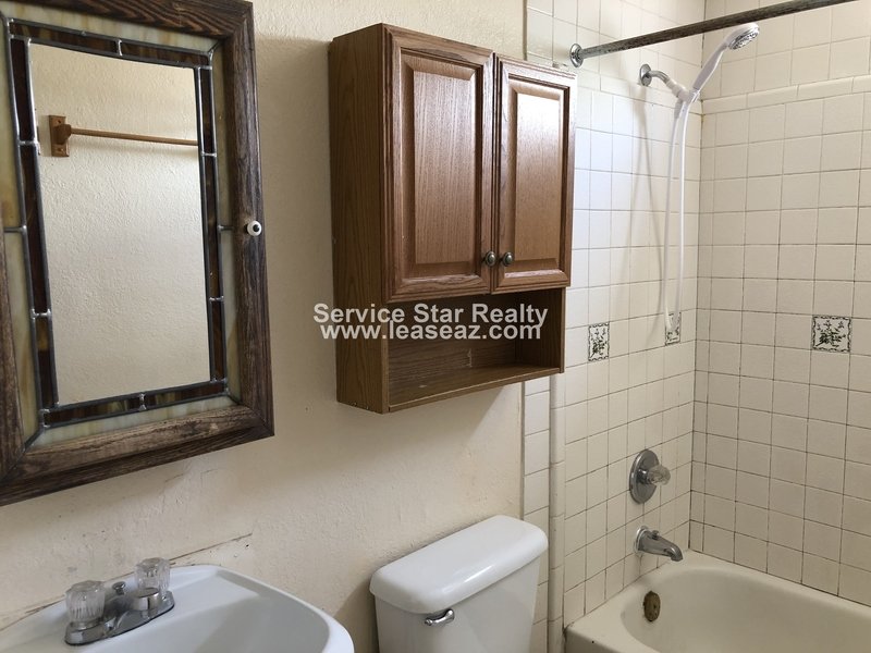 First floor Apt in Convenient Baseline Corridor Location property image