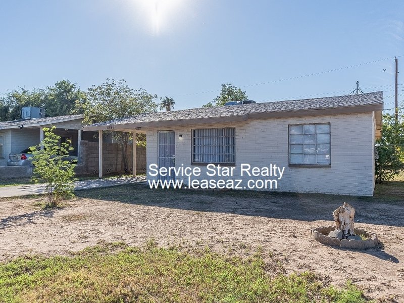 2 Bed 1 Bath on Oversized fenced in lot! property image