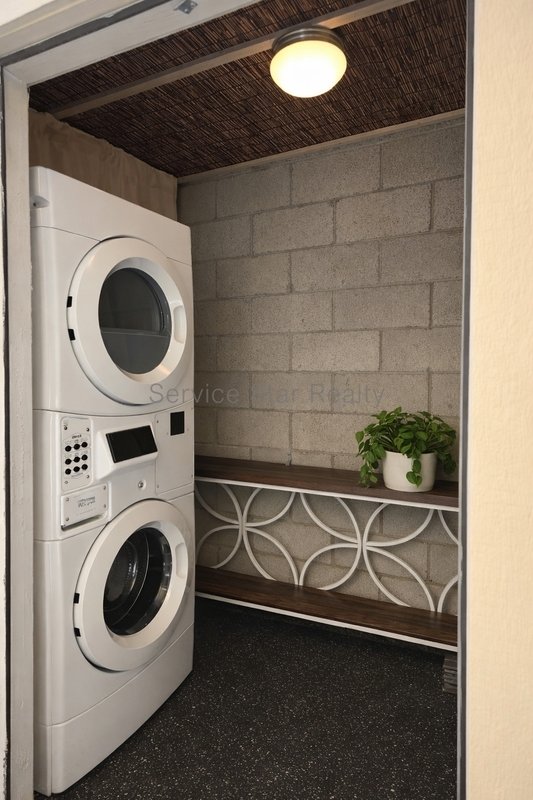 Rare 4 Bed, 2 Bath Townhome - PRIME LOCATION & LOW MAINTENANCE! property image