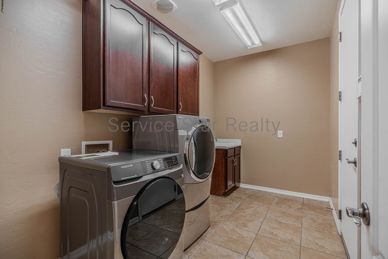 Fantastic 4BR/3BA in Phoenix! property image