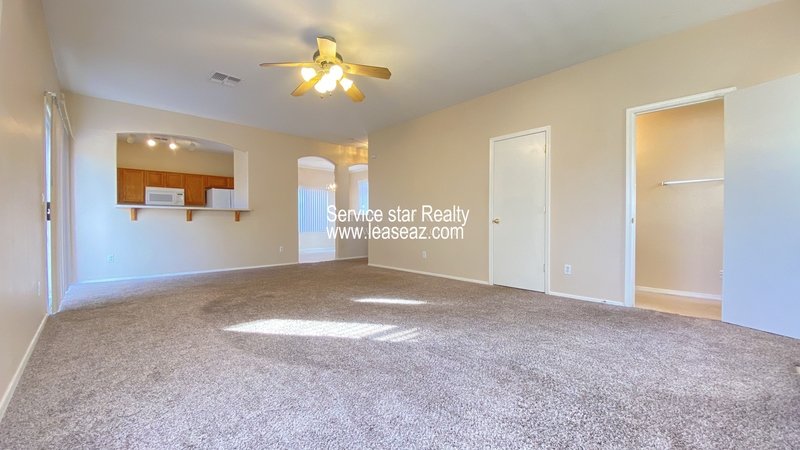 Darling 3bd/2.5ba on Large Cul De Sac Lot property image