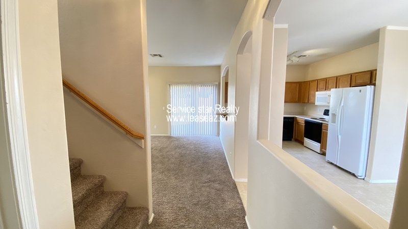 Darling 3bd/2.5ba on Large Cul De Sac Lot property image