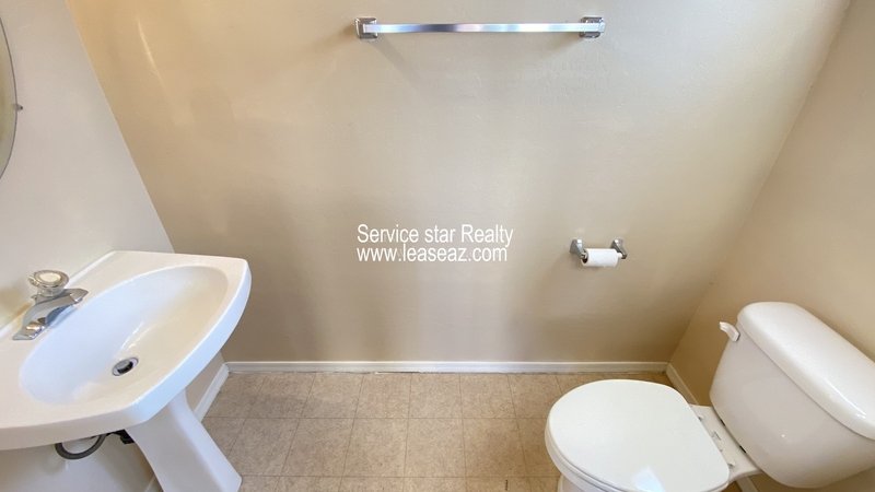 Darling 3bd/2.5ba on Large Cul De Sac Lot property image