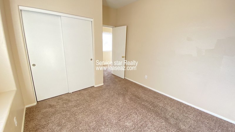 Darling 3bd/2.5ba on Large Cul De Sac Lot property image