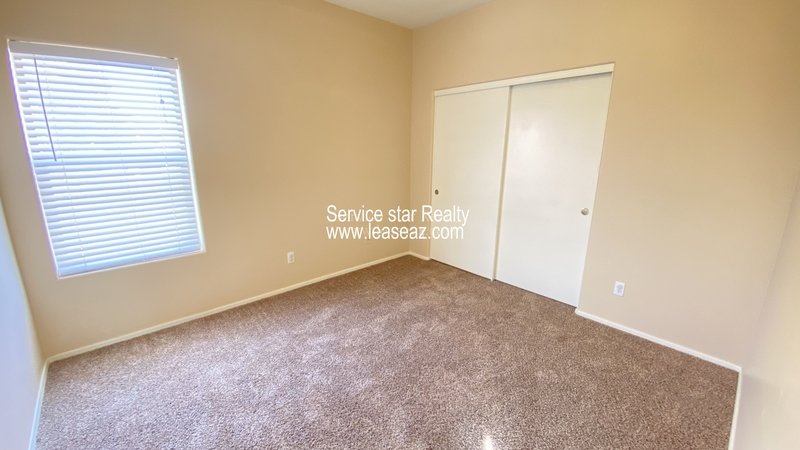 Darling 3bd/2.5ba on Large Cul De Sac Lot property image