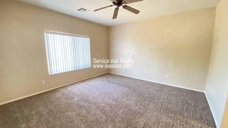 Darling 3bd/2.5ba on Large Cul De Sac Lot property image