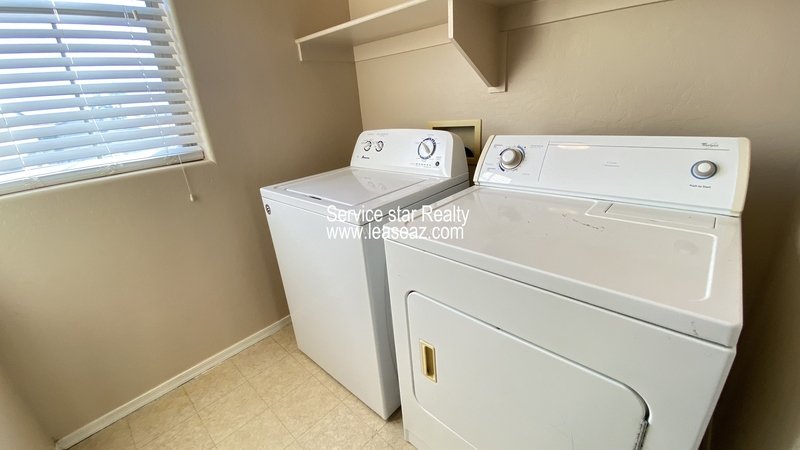 Darling 3bd/2.5ba on Large Cul De Sac Lot property image