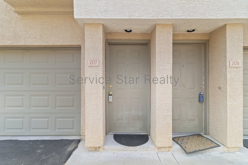**MOVE IN SPECIAL - 1 WEEK FREE RENT!!** property image