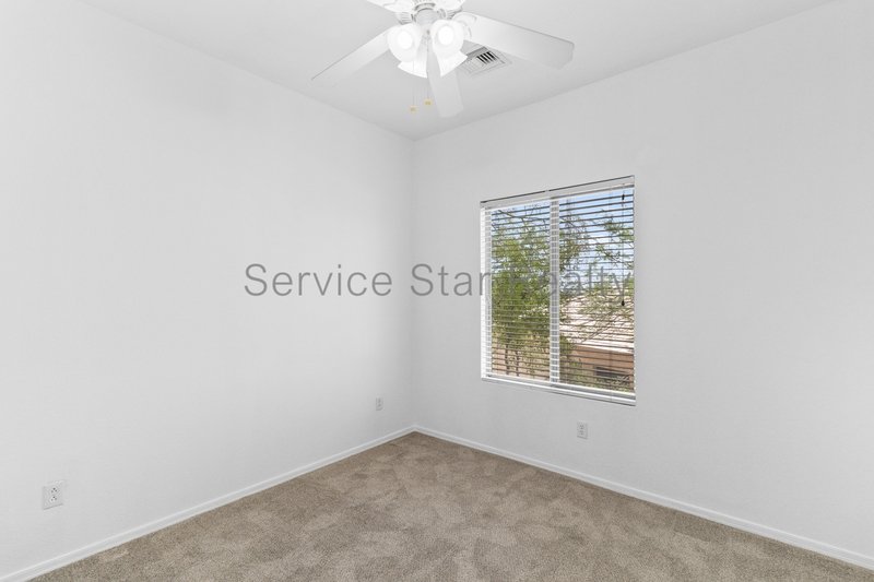 **MOVE IN SPECIAL - 1 WEEK FREE RENT!!** property image