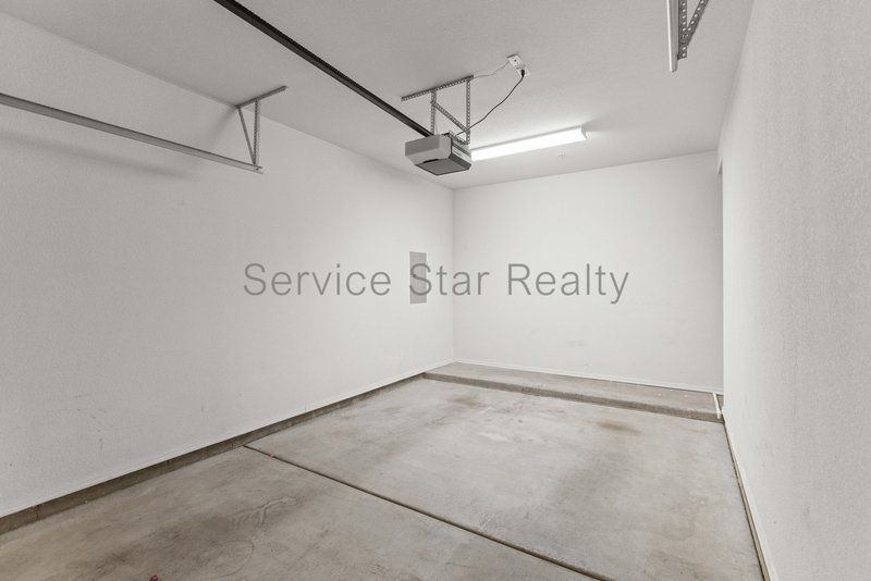 **MOVE IN SPECIAL - 1 WEEK FREE RENT!!** property image