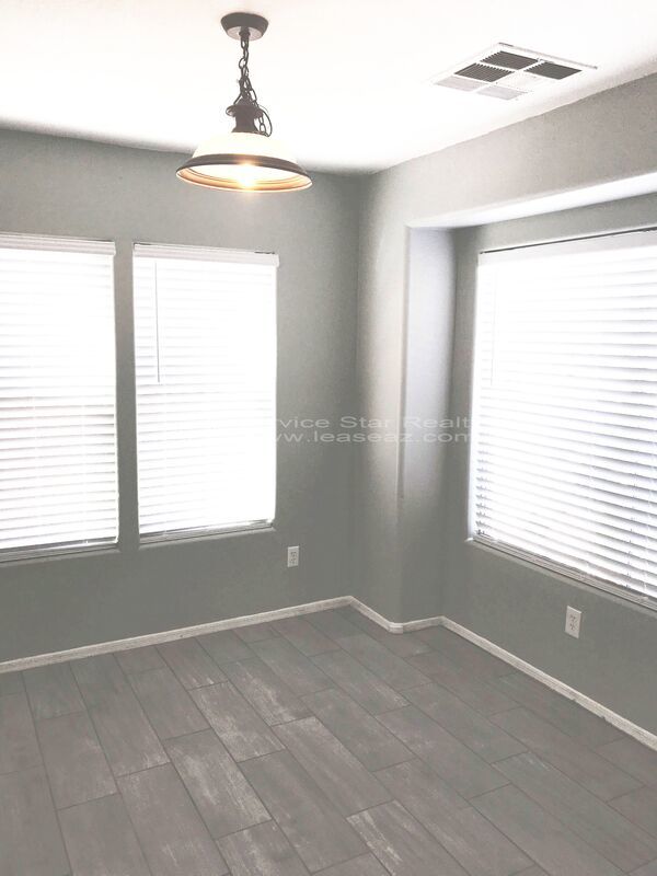 3 WEEKS FREE RENT!!!  4bdrm, 2 bath + Loft property image