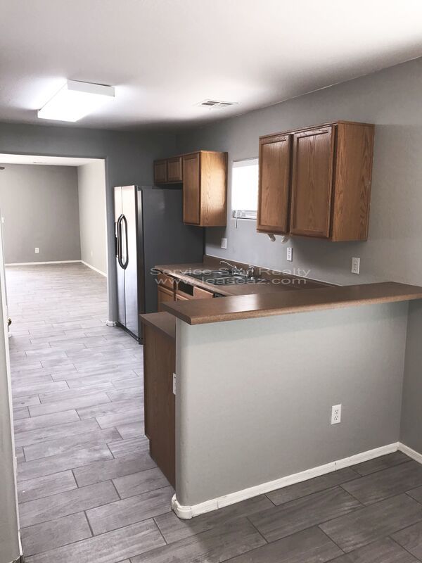 3 WEEKS FREE RENT!!!  4bdrm, 2 bath + Loft property image