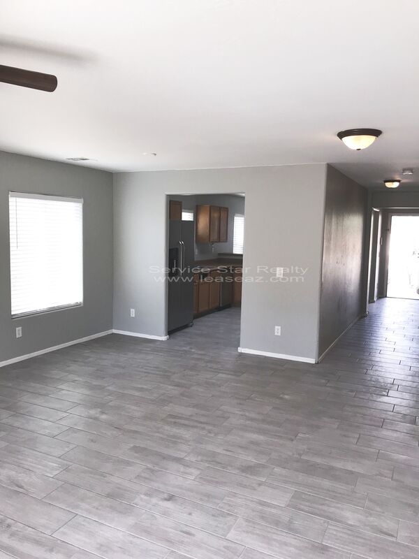 3 WEEKS FREE RENT!!!  4bdrm, 2 bath + Loft property image