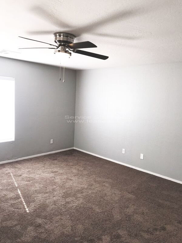 3 WEEKS FREE RENT!!!  4bdrm, 2 bath + Loft property image
