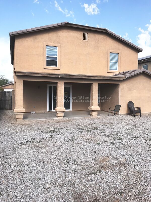 3 WEEKS FREE RENT!!!  4bdrm, 2 bath + Loft property image
