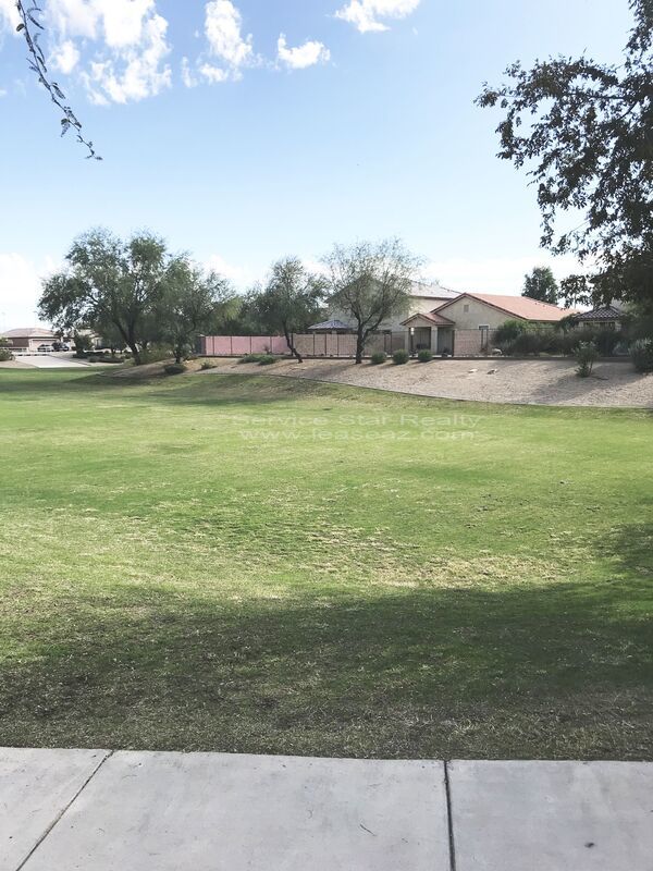 3 WEEKS FREE RENT!!!  4bdrm, 2 bath + Loft property image