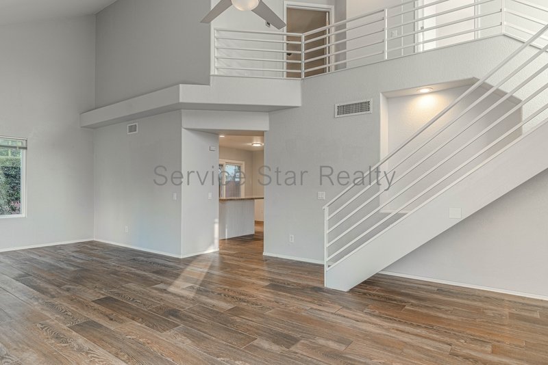 Beautifully Updated 3 Bedroom Home in Keystone property image