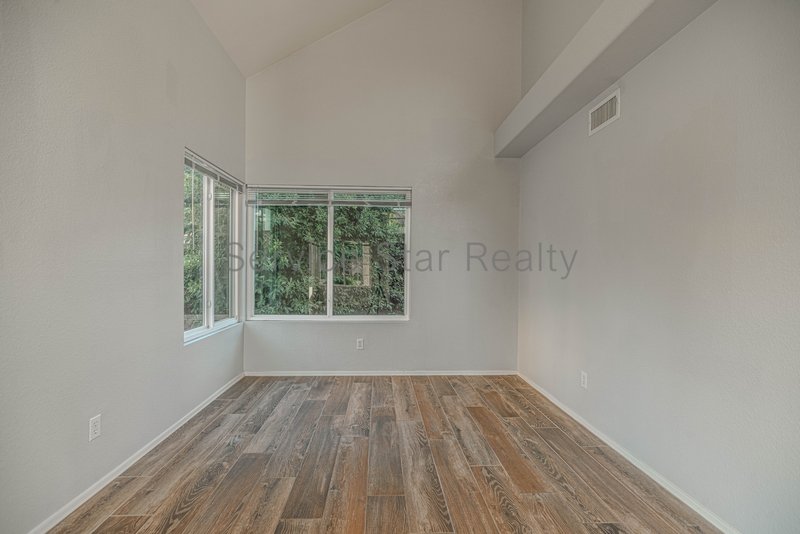 Beautifully Updated 3 Bedroom Home in Keystone property image