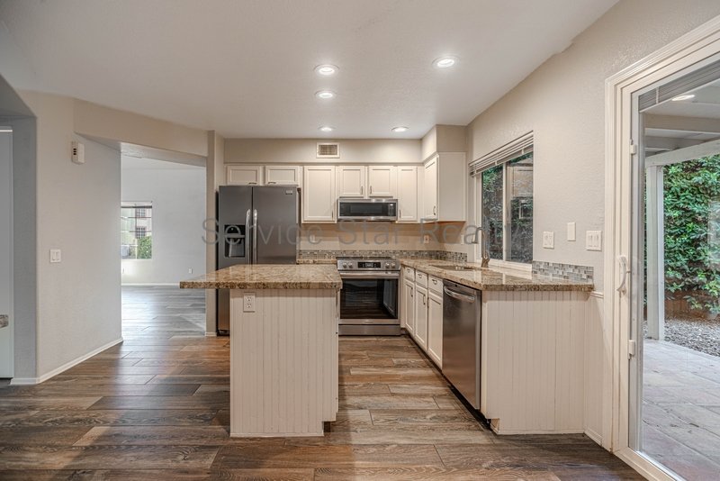 Beautifully Updated 3 Bedroom Home in Keystone property image