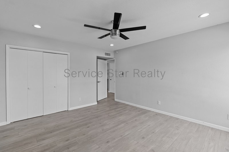 **MOVE IN SPECIAL -- 1 MONTH FREE RENT!!** property image