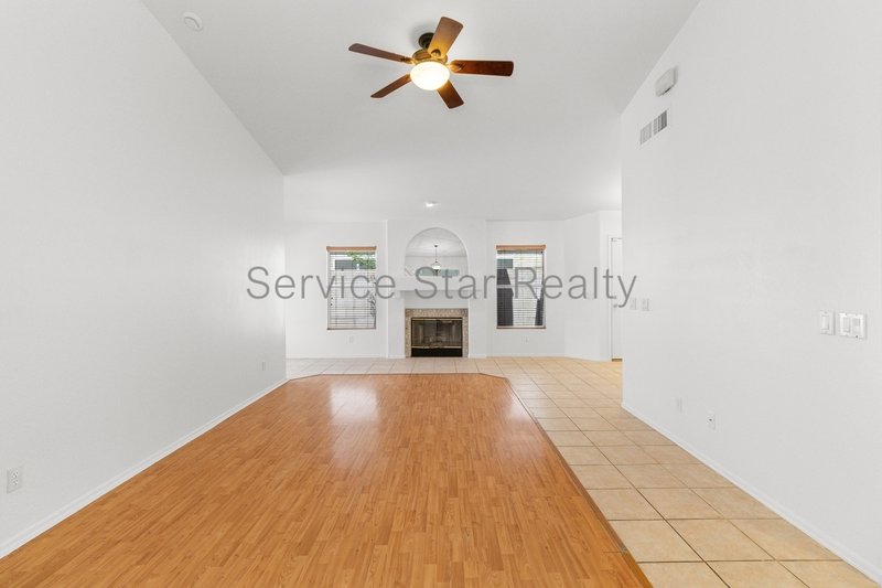 Great North Phoenix Home in Moonlight Shadows property image