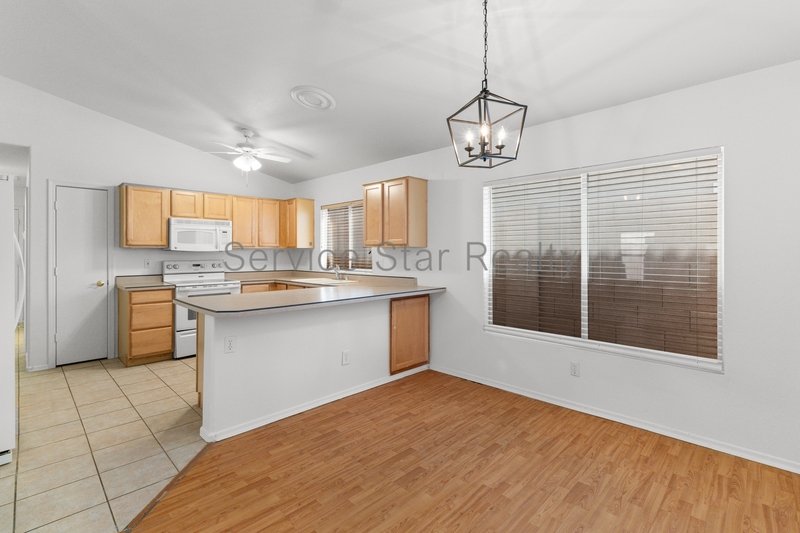 Great North Phoenix Home in Moonlight Shadows property image