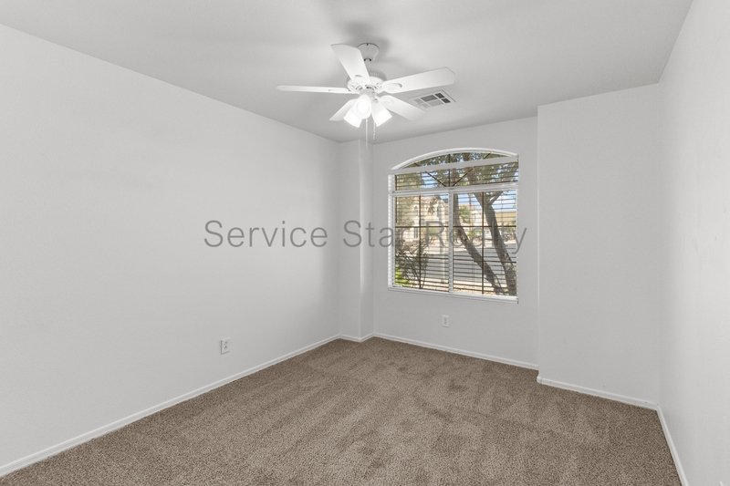 Great North Phoenix Home in Moonlight Shadows property image