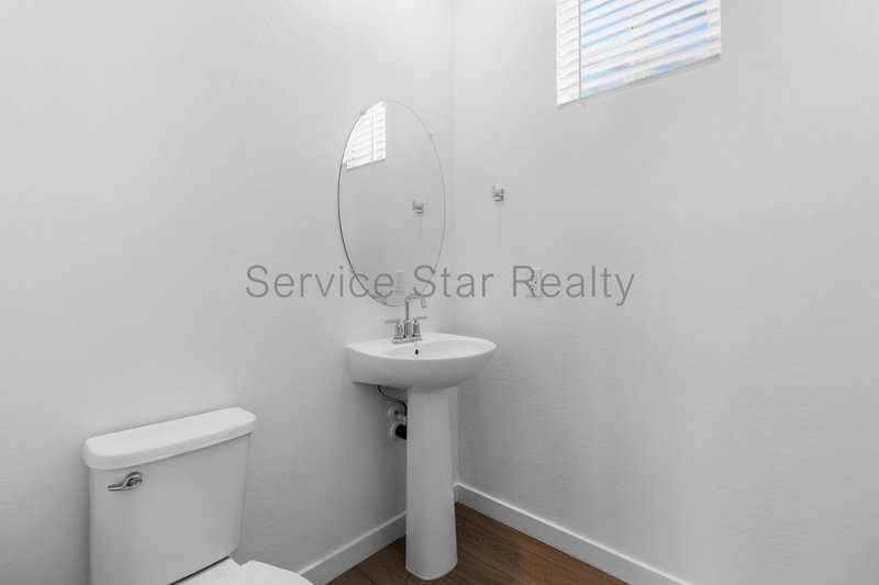 Fantastic Three Bedroom Eastmark Home property image