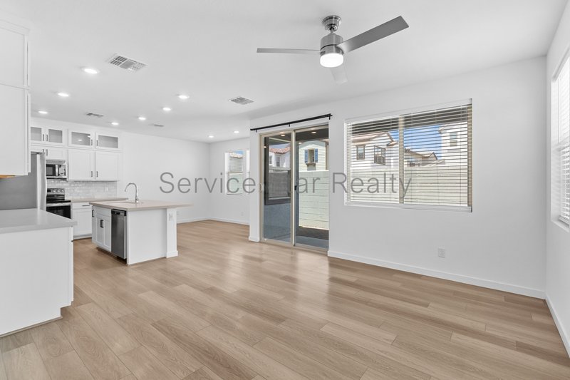 Fantastic Three Bedroom Eastmark Home property image