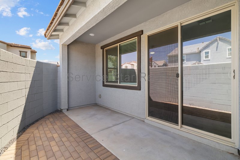 Fantastic Three Bedroom Eastmark Home property image